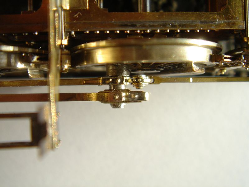 Hier sind die dazugehörigen Verschraubungen der Schmiergefäße noch eingelötet worden.