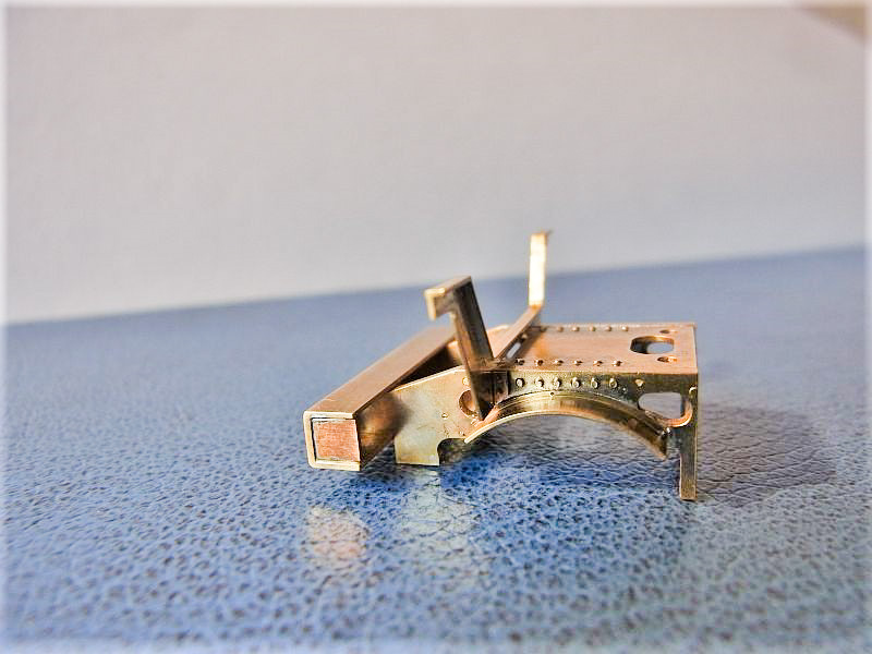 Die Pufferbohle ist nur aufgesteckt.