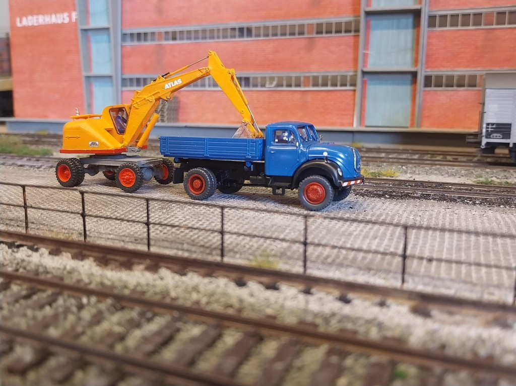 Bild 9 Atlas AB1200 und Mercur-min.jpg