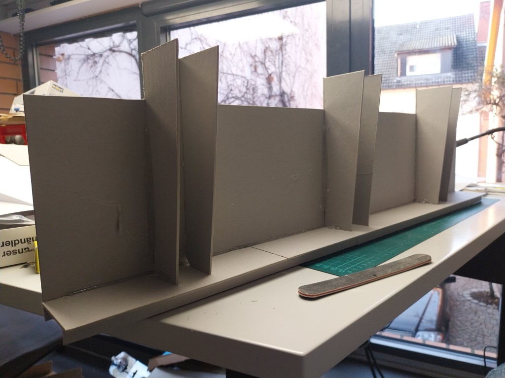 die Idee vom Lagerhaus F spukte schon länger bei mir im Kopf herum, bescherte doch die ein oder andere Nachtschicht