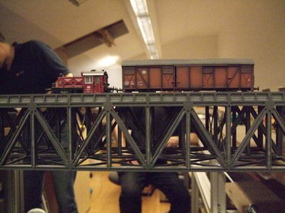 Elbbrücke.jpg (90.3 KiB) 55422 mal betrachtet Elbbrücke als Überbrückung des Durchgangs