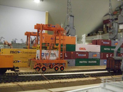 Container3.jpg